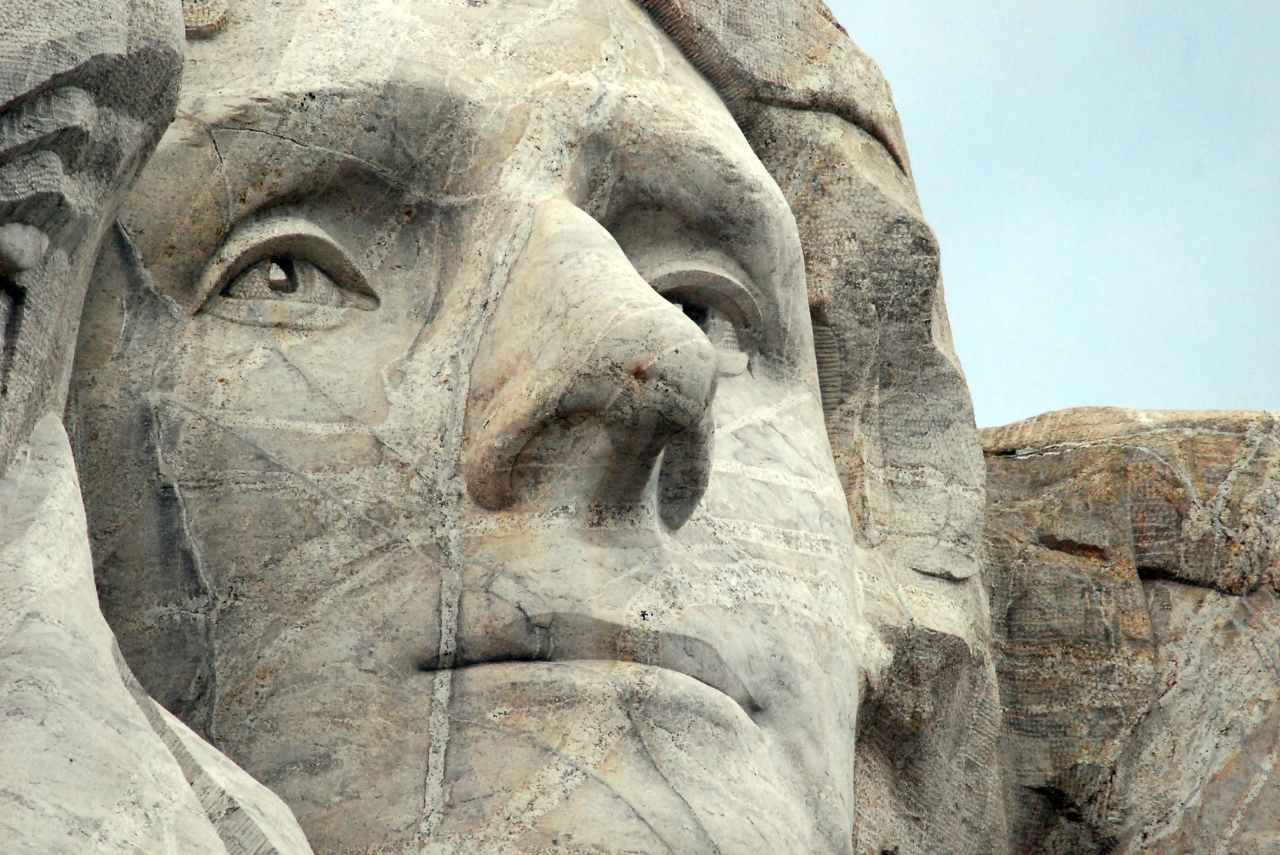 thomas-jefferson-face-on-mount-rushmore